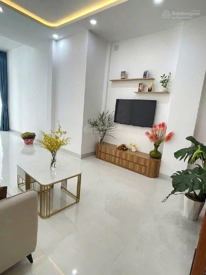 Vừa ở vừa cho thuê  quá hợp lý  nhà nguyễn thị minh khai, quận 1  gần trung tâm thể thao hoa lư