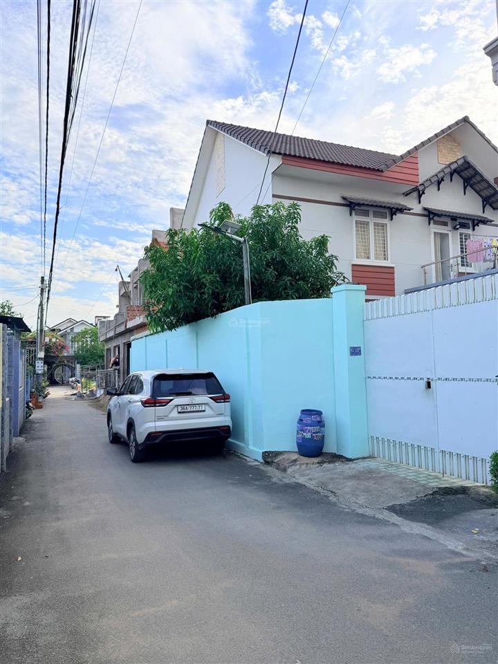 Bán đất (dt 81,6m2) sr thổ cư 100%, đường 5m cách nguyễn tri phương chỉ 100m. giá chỉ 2,750 tỷ