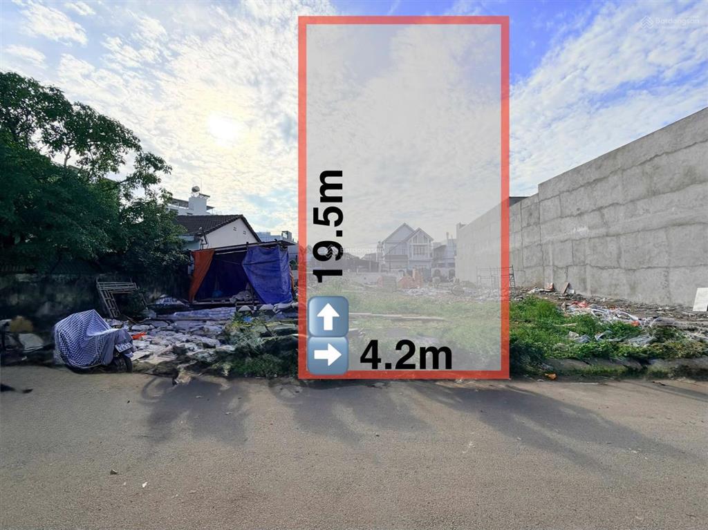 Bán đất (dt 81,6m2) sr thổ cư 100%, đường 5m cách nguyễn tri phương chỉ 100m. giá chỉ 2,750 tỷ