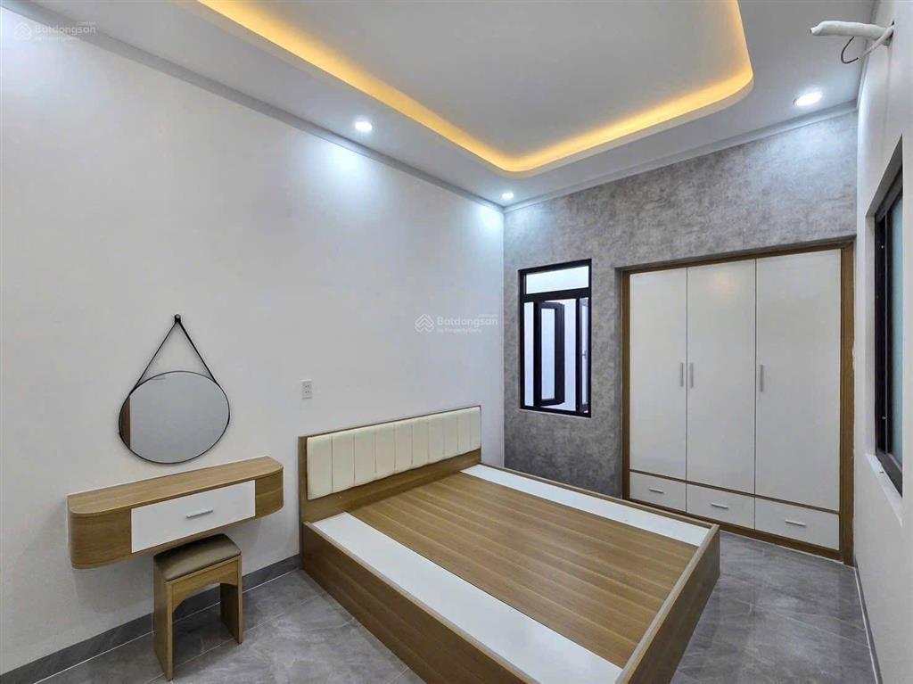 Bán căn nhà 1t1l hoàn công (dt 65m2) đường oto ngay tđc bửu hoà. giá chỉ 3,7 tỷ tặng full nội thất