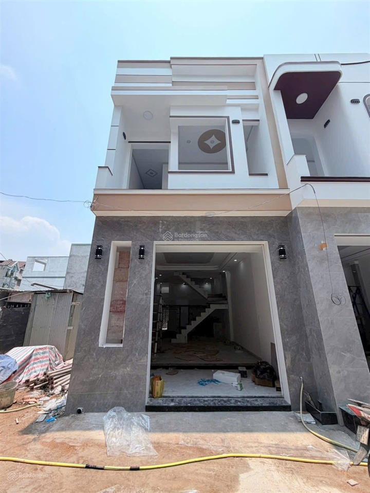 Bán căn nhà 1t1l hoàn công (dt 65m2) đường oto ngay tđc bửu hoà. giá chỉ 3,7 tỷ tặng full nội thất