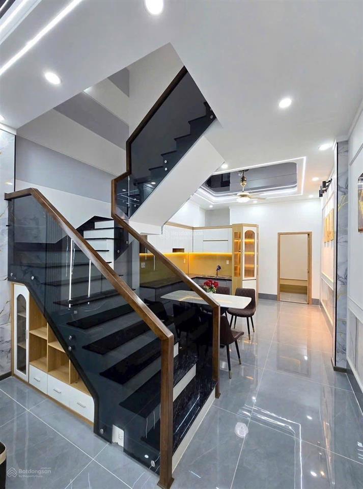 Bán căn nhà 1t1l hoàn công (dt 65m2) đường oto ngay tđc bửu hoà. giá chỉ 3,7 tỷ tặng full nội thất