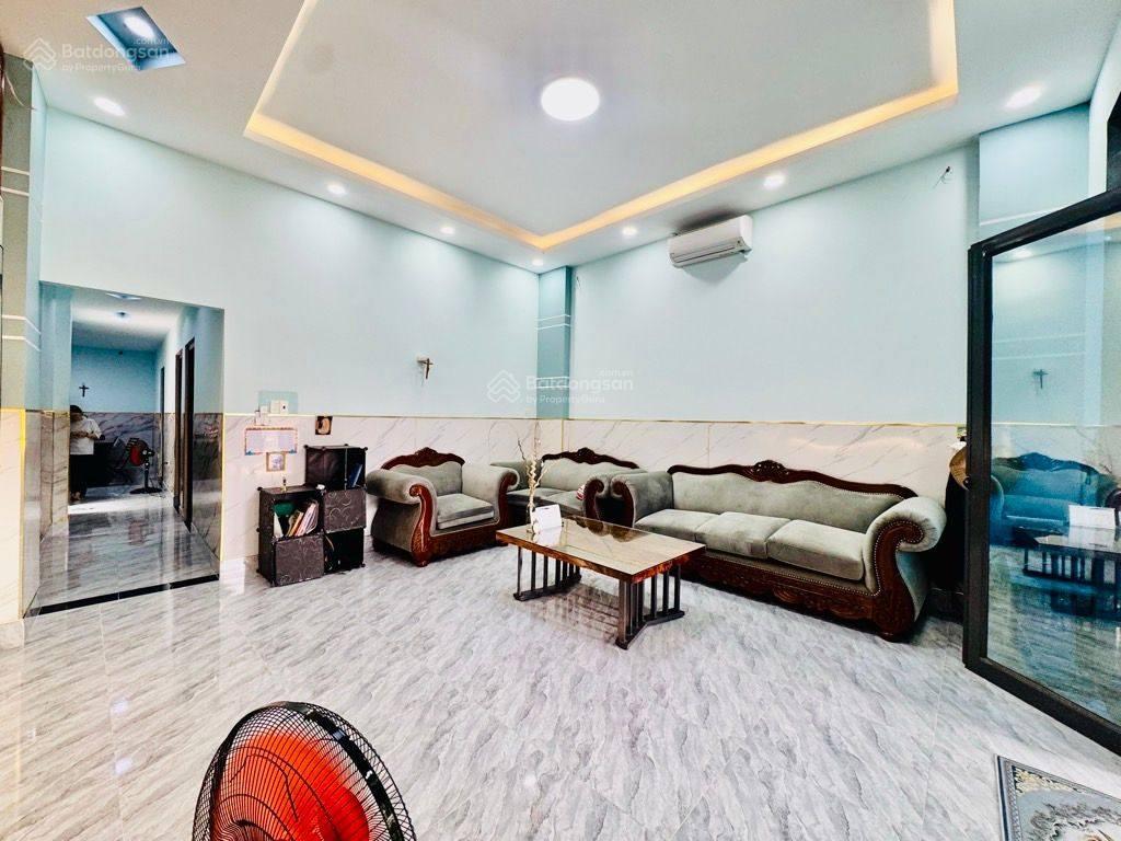 Giá tốt bất ngờ  nhà hiệp bình chánh 61m²3pn 6ty48 sân để xe rộng chốt nhanh kẻo mất  0355 716 ***