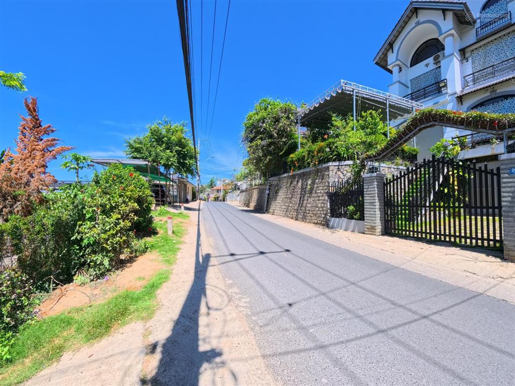 Bán nhà mới an bình 100m2 giá 3,5 tỷ phường xuân hương đà lạt