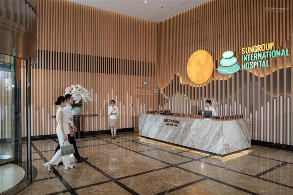 Căn hộ 2 ngủ, view sông  biển fours tower sun group, 54m2, giá chỉ từ 2.9 tỷ, chiết khấu đến 29%