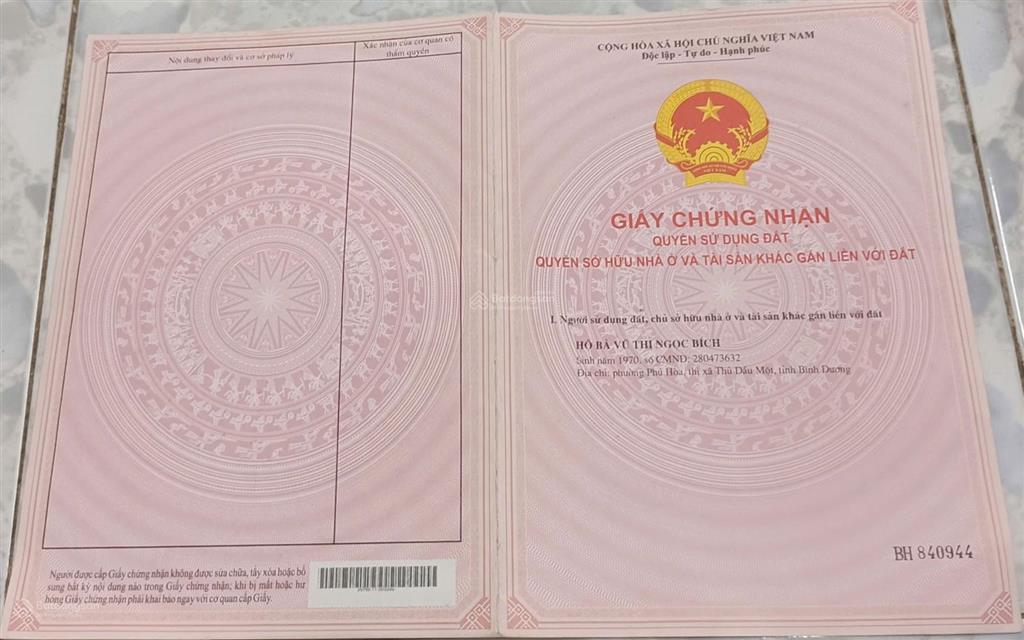 Bán đất tặng nhà, chính chủ, gần tòa nhà becamex, bình dương