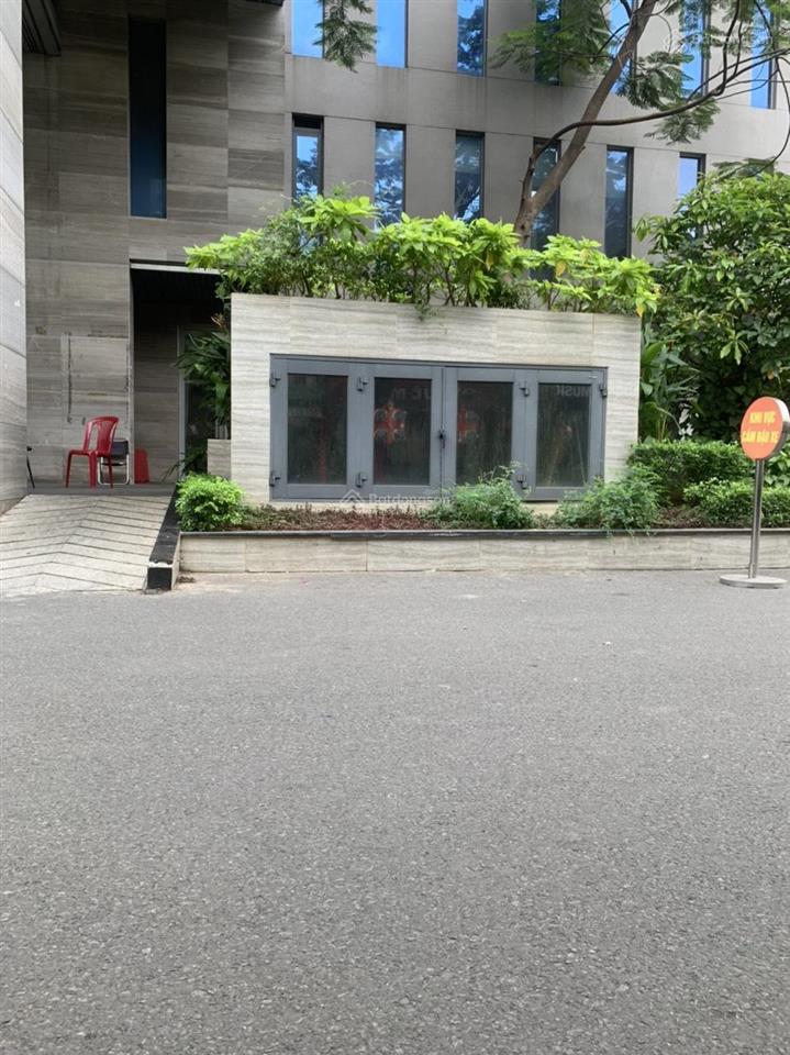 Bán căn hộ xi grand court, lý thường kiệt, 105m2, 3pn, 3wc, tầng cao, giá 9,35 tỷ.