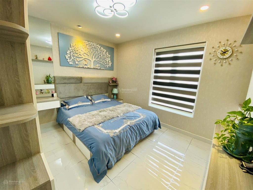 Bán căn hộ xi grand court, lý thường kiệt, 105m2, 3pn, 3wc, tầng cao, giá 9,35 tỷ.