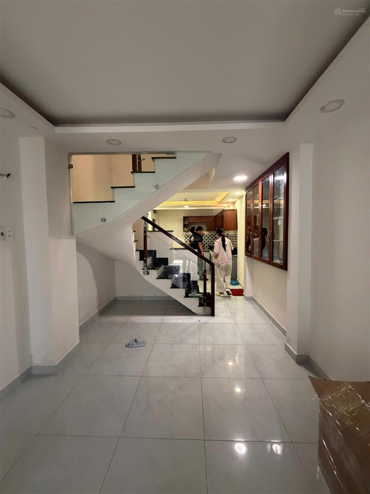 Nhà hẻm thoáng gần chợ bà chiểu 40m2 3 tầng 5 tỷ 950 tl  0909 773 ***