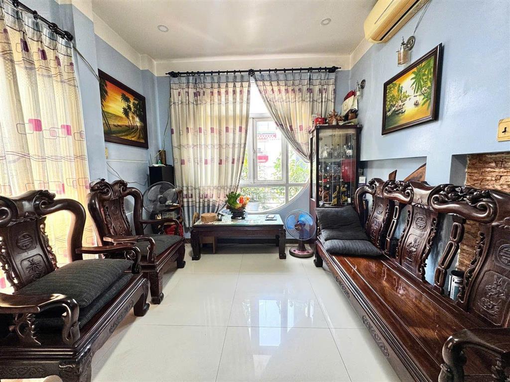 Nhà chính chủ hxh gần chợ đa kao 5 tâng btct giá 8 tỷ nhỉnh