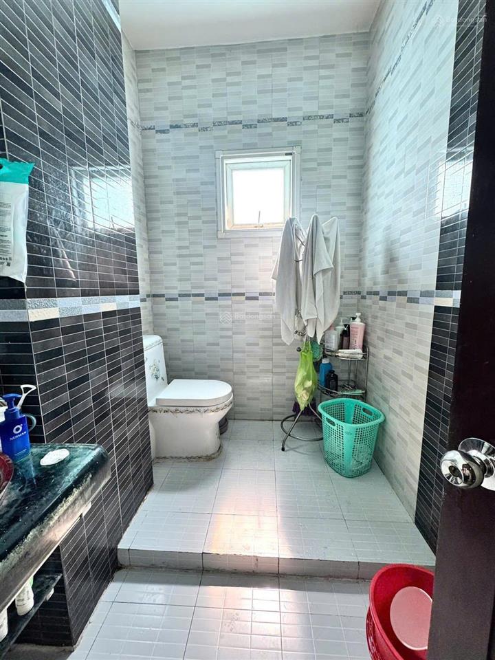 Nhà chính chủ hxh gần chợ đa kao 5 tâng btct giá 8 tỷ nhỉnh