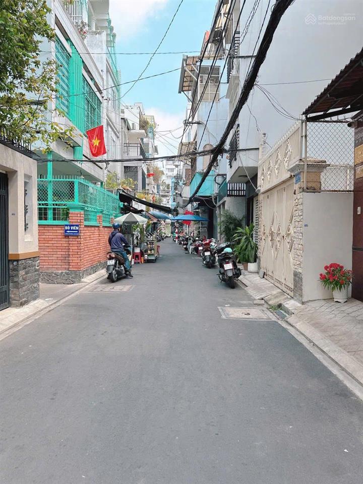 Bán nhà hẻm xe hơi lê thị riêng ngay khu trung tâm quận 1 phường bến thành