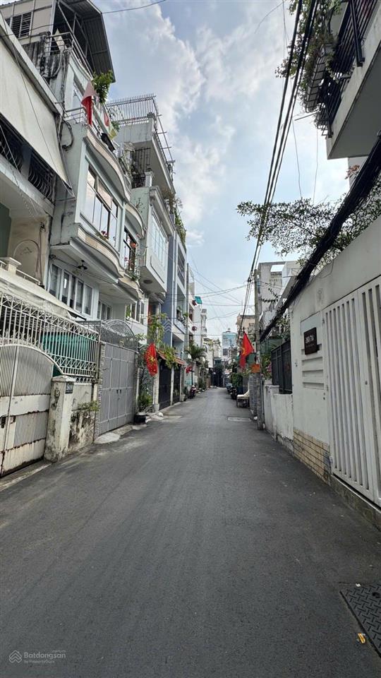 Nhà hẻm 5m gần chợ bà chiểu 68m2 tiện xây mới giá 11 tỷ 8 tl  0909 773 ***