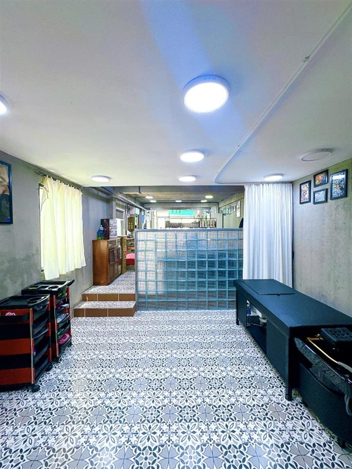 Căn góc 3 mặt tiền đường nguyễn xí kd sầm uất giá 19 tỷ tl  0909 773 ***