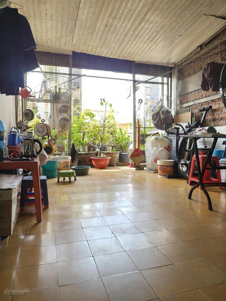 Mặt tiền huỳnh văn bánh đoạn gần lê văn sỹ cần bán giá 18 tỷ 650 tl