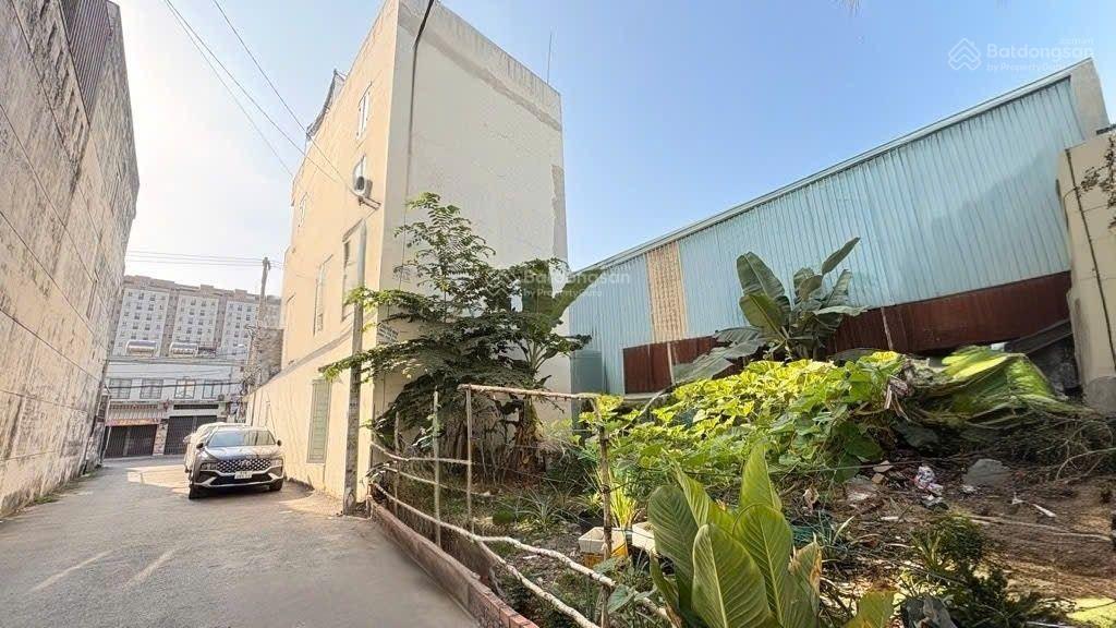 Đất thổ cư đường thạnh lộc 16 phường thạnh lộc q12, dt 64m (8,8x9,2) hẻm 6m 4, 5 tỷ