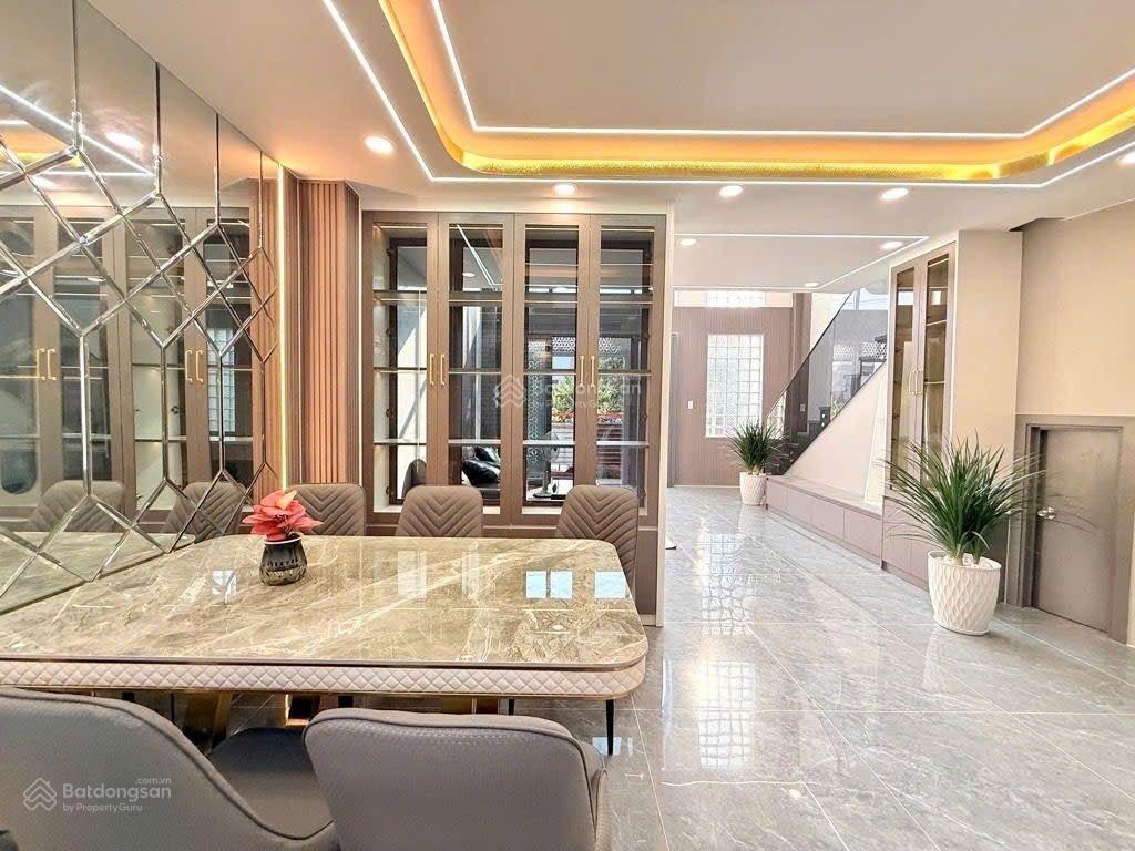 Nhà 5 tầng full nội thất đường thạnh lộc 15 phường thạnh lộc q12, dt 55 m (5,5*10) 5,98 tỷ
