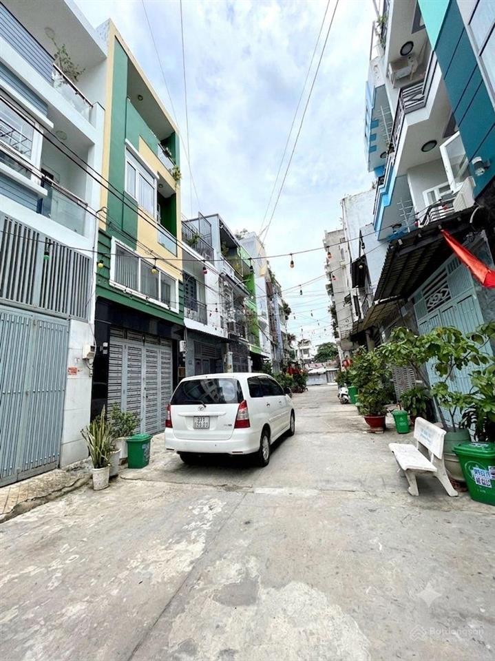 Nhà 4 tầng đường hà huy giáp phường an phú đông q12, dt 52m² hẻm 7m 7tỷ.