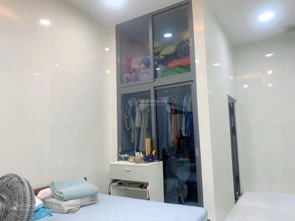 Nhà 2 tầng đường thạnh lộc 40 phường thạnh lộc q12, dt 66m (5,6*11) hẻm 5m 6,15tỷ