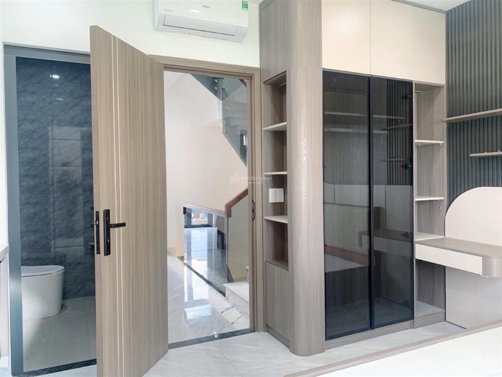 Nhà 4 tầng đường thạnh lộc 27 phường thạnh lộc q12, dt 79,2m (4,1x19) hẻm 10m6,82tỷ.
