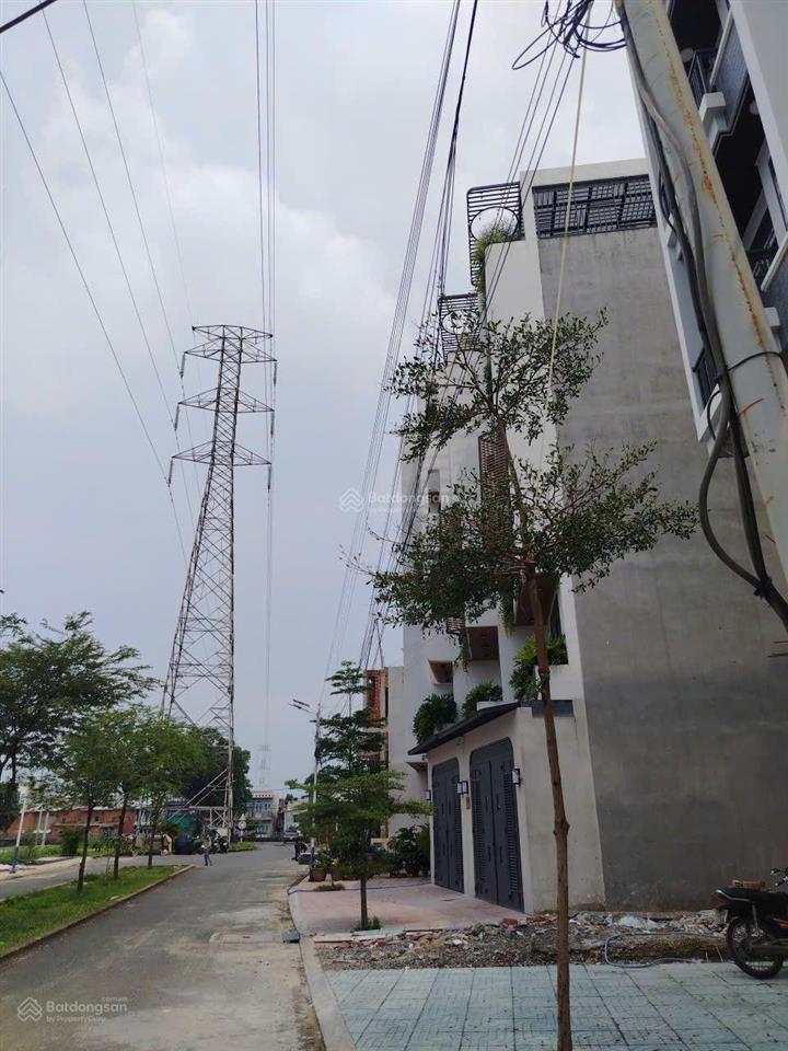 Nhà cấp 4 đường quốc lộ 1a, phường thạnh xuân, q12, dt 60m2, 3,3 tỷ