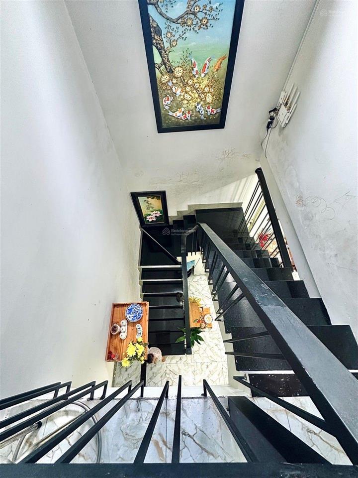 Nhà 2 tầng đường thạnh lộc 13 phường thạnh lộc q12, dt 57m (5,7x10m) hẻm ôtô 4,35 tỷ.