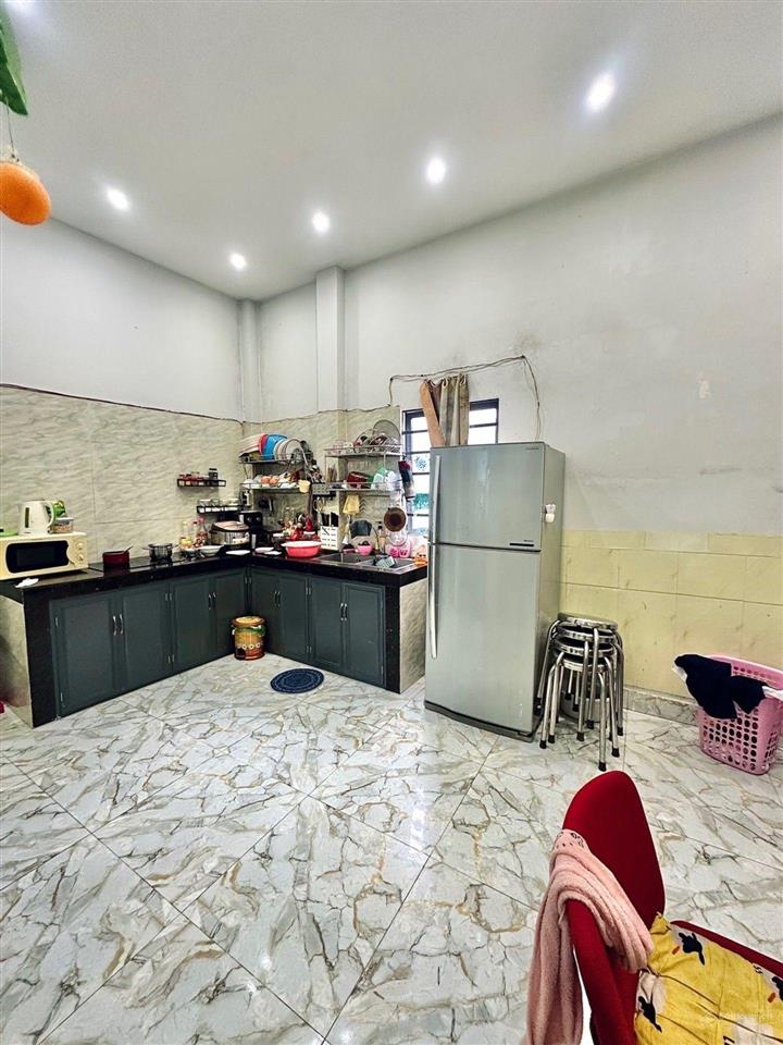 Nhà 2 tầng đường thạnh lộc 13 phường thạnh lộc q12, dt 57m (5,7x10m) hẻm ôtô 4,35 tỷ.