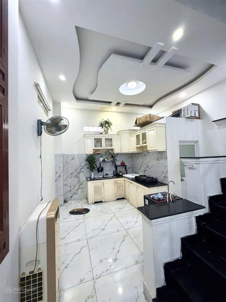 Nhà 3 tầng dòng tiền 8tr/th đường thạnh lộc 15 phường thạnh lộc q12, dt 60m hẻm 4m 5 tỷ