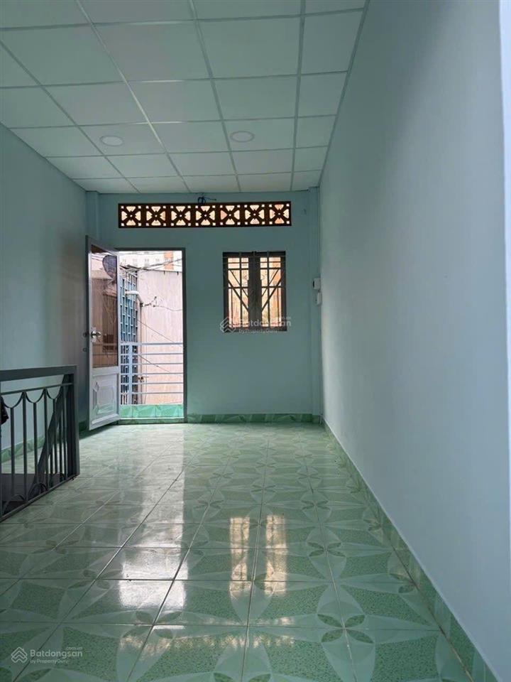 Nhà 2 tầng đường thạnh lộc 16 phường thạnh lộc q12, dt 20m2, 2,3 tỷ