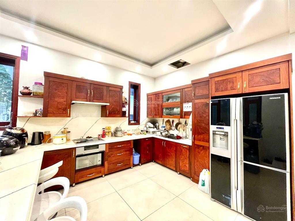 Bán nhà mặt phố hàng bún 92m2, 4 tầng, mt 4.9m  54,5 tỷ kinh doanh vỉa hè.  0977 728 ***