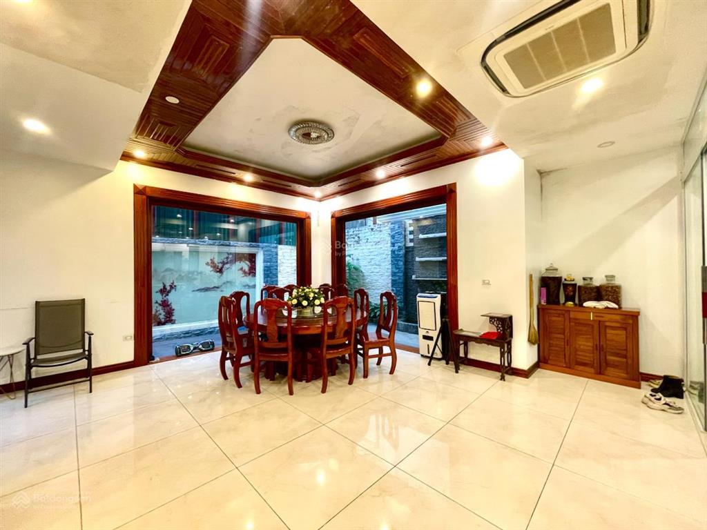 Bán nhà mặt phố hàng bún 92m2, 4 tầng, mt 4.9m  54,5 tỷ kinh doanh vỉa hè.  0977 728 ***