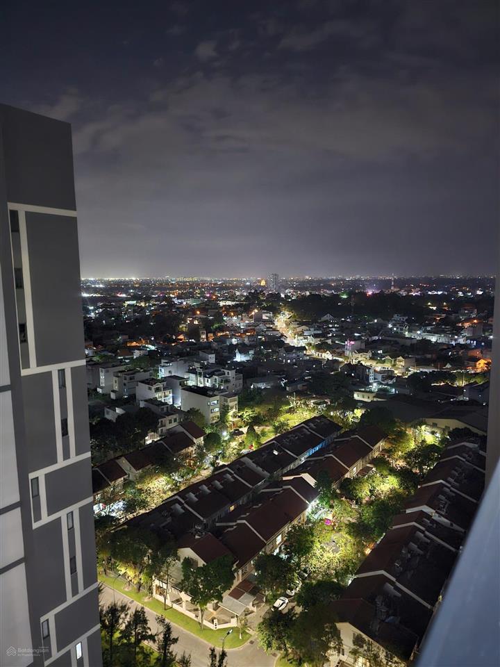 Cho thuê căn hộ 2pn2wc ,67m2,giá 7 tr/ tháng,đầy đủ nội thất,view đẹp