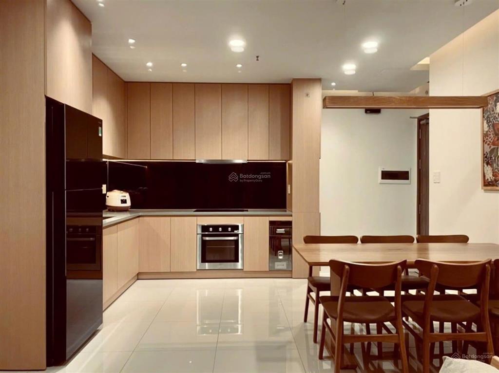 Cần bán gấp căn hộ studio1 tỷ 650 1 pn 2 tỷ 070 2pn 2 tỷ260 3pn 2 tỷ7, đã có sổ hồng