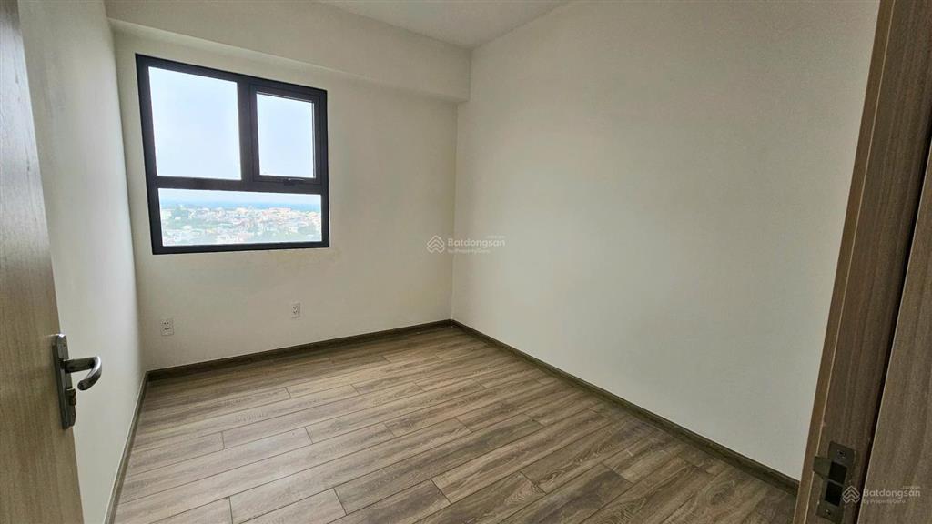 Cho thuê căn hộ 2pn. giá 7,5 tr/tháng, đầy đủ nội thất, có ban công thoáng mát, view đẹp