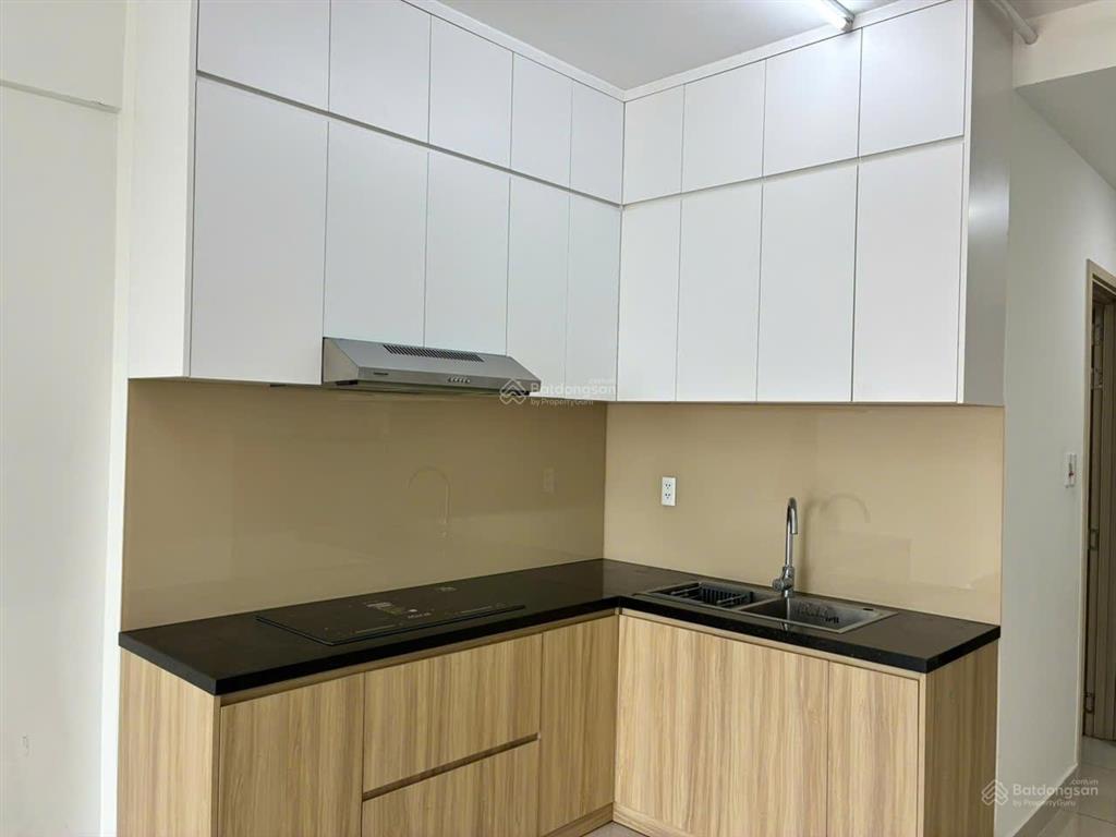 Bán gấp căn hộ 2pn2wc, 74m², nhà mới 100%, giá 2 tỷ 550, đã có sổ hồng công chứng liền tay