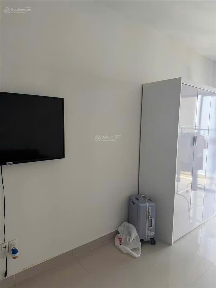 Bán gấp căn 1 pn1wc, full nội thất, giá 1tỷ65 hướng nam block c mát mẻ quanh năm,đang sẵn hd thuê