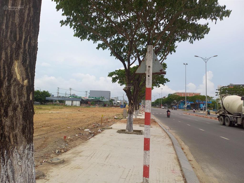 Bán đất nền mặt tiền võ chí công. có lô lẻ, lô đôi, lô góc.