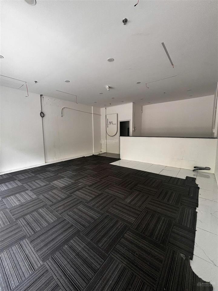 Cho thuê shophouse tại vinhomes grand park, 25 triệu, 50m2 giá tốt chính chủ