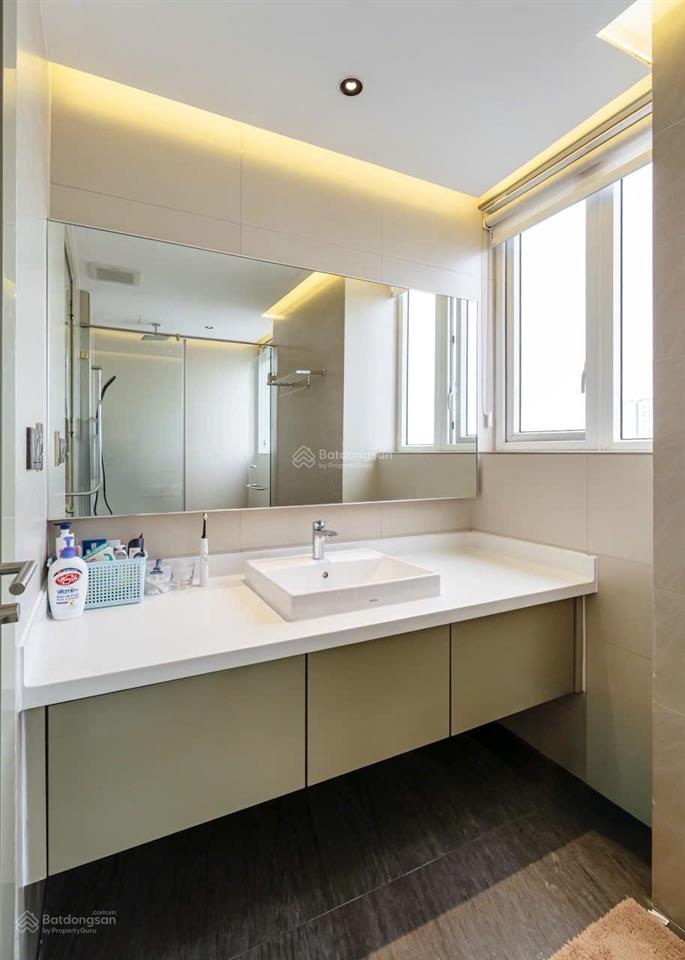 Bán căn hộ chung cư tại toà d, chung cư sky center, diện tích 139m2, view đẹp.