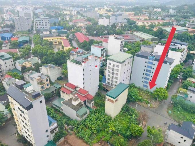 Mảnh đất duy nhất tđc bắc phú cát.cạnh ql 21a.lô góc 2 mặt thoáng.ô tô tránhkinh doanh180m2.