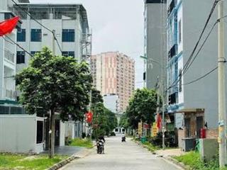 Mảnh đất duy nhất tđc bắc phú cát.cạnh ql 21a.lô góc 2 mặt thoáng.ô tô tránhkinh doanh180m2.