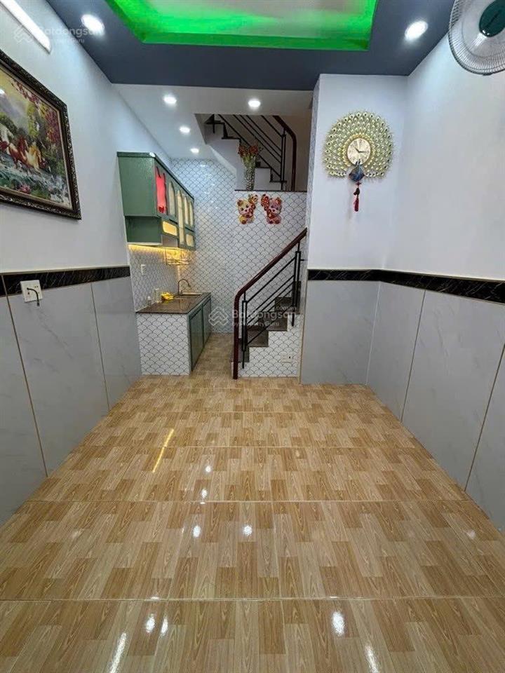 Bán nhà riêng quận bình tân 18m2