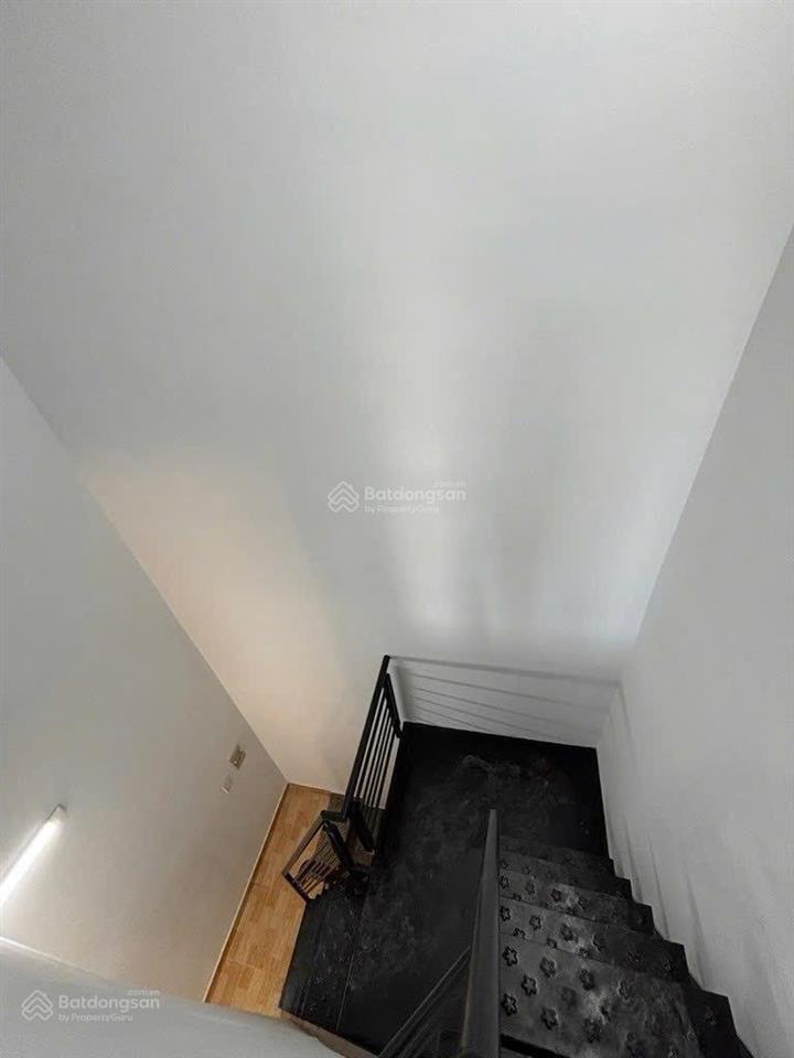 Bán nhà riêng quận bình tân 18m2