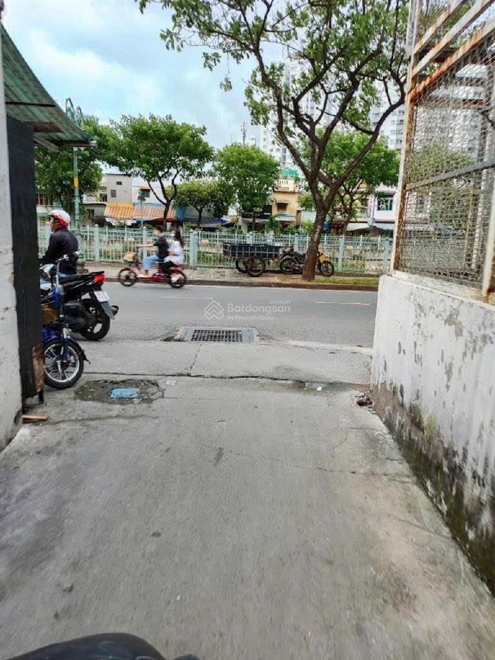 Nhà quận 6 nhà giá rẻ giấy tờ riêng