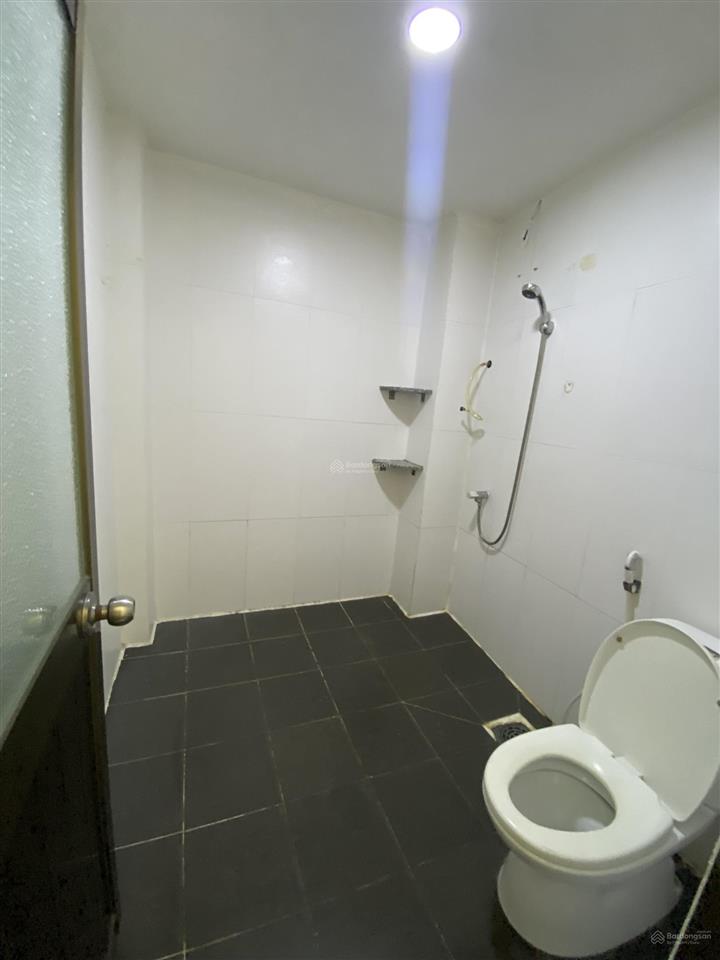 Bán nhà bà hom q6 5x12m 1trệt 1lầu btct giá 6tỷ2 thương lượng