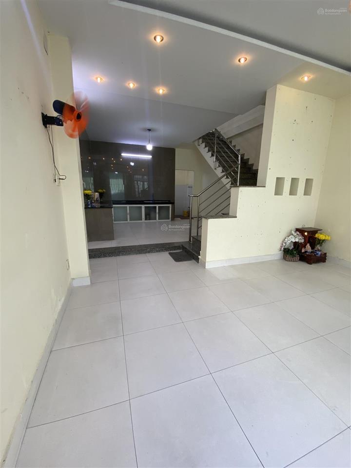 Bán nhà bà hom q6 5x12m 1trệt 1lầu btct giá 6tỷ2 thương lượng