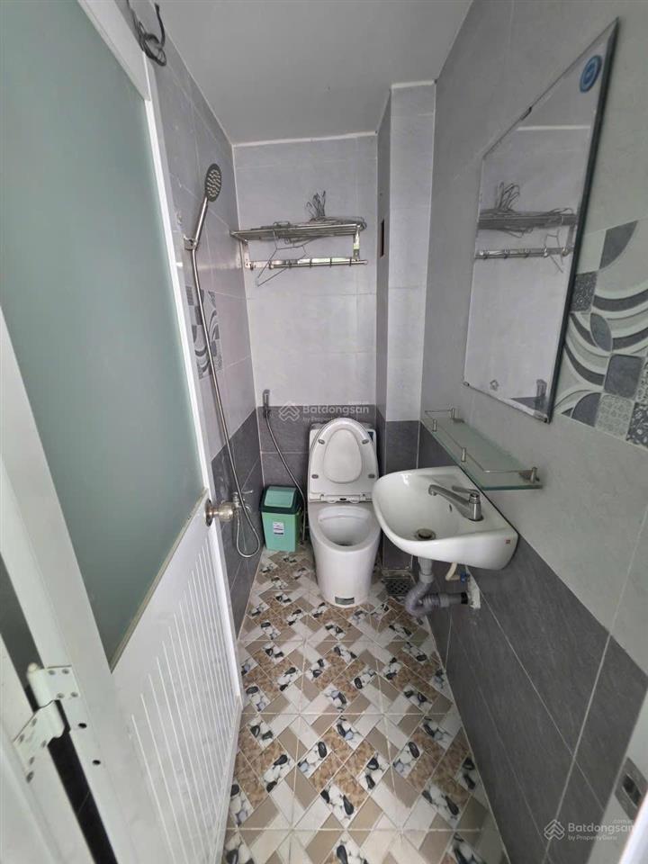 Chủ gửi bán nhà 183 tân hoà đông 3,3x6 giá 2tỷ980 còn thương lượng