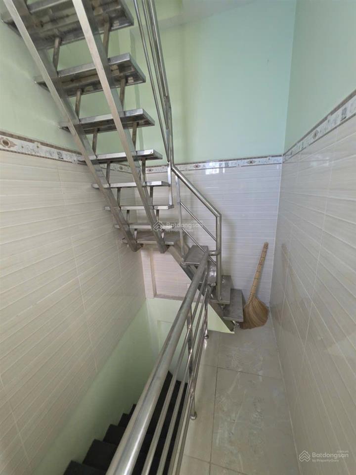 Chủ gửi bán nhà 183 tân hoà đông 3,3x6 giá 2tỷ850 còn thương lượng