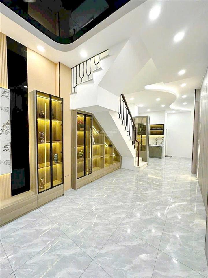 Nhà mới xây, 4 tầng, hẻm 4m, nở hậu đường âu dương lân p3q8