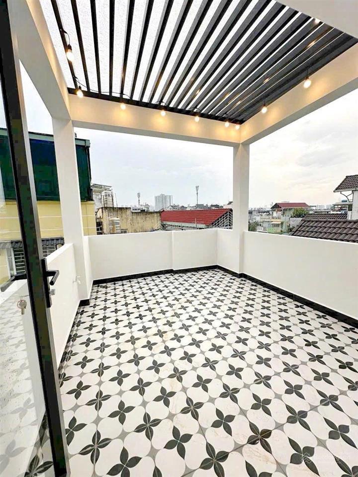 Nhà mới xây, 4 tầng, hẻm 4m, nở hậu đường âu dương lân p3q8